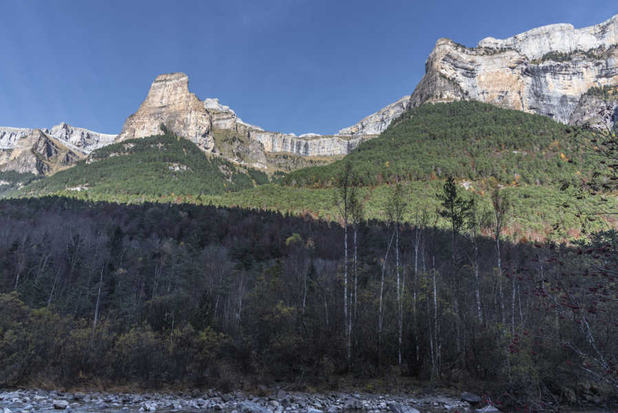 Huesca - parque nacional de Ordesa y Monte Perdido - valle de Ordesa 131.jpg